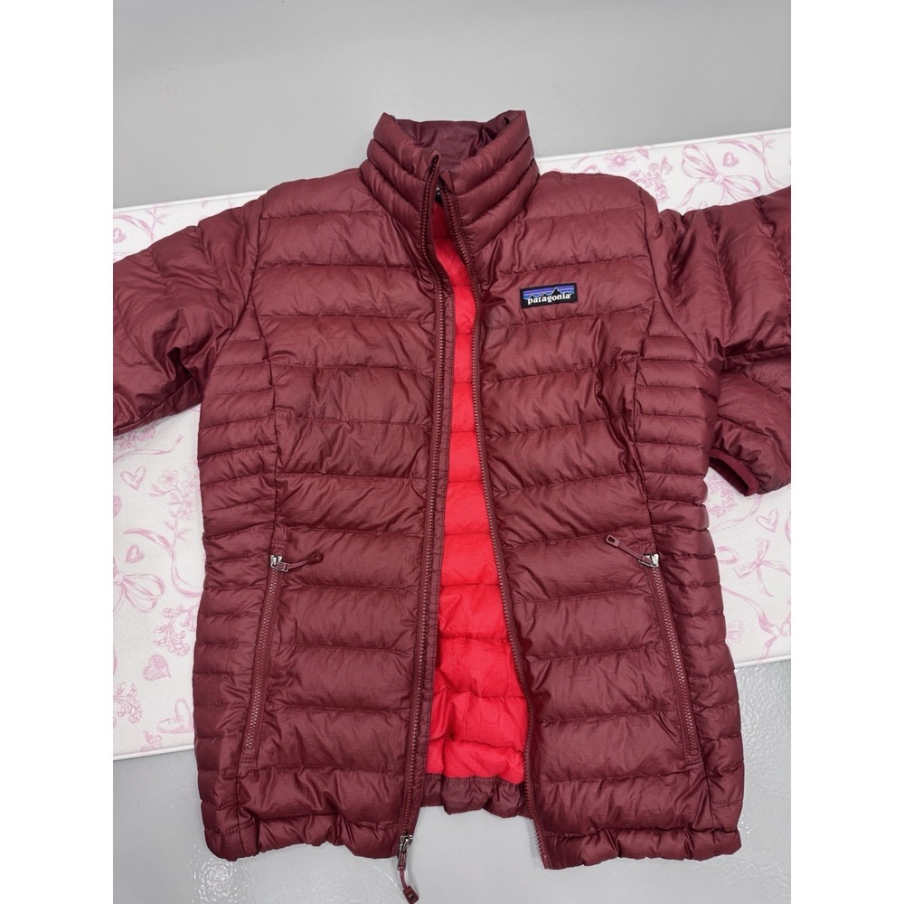 Patagonia Women's XS Down Puffer Jacket Full Zip Pockets Ripstop Burgundy Red